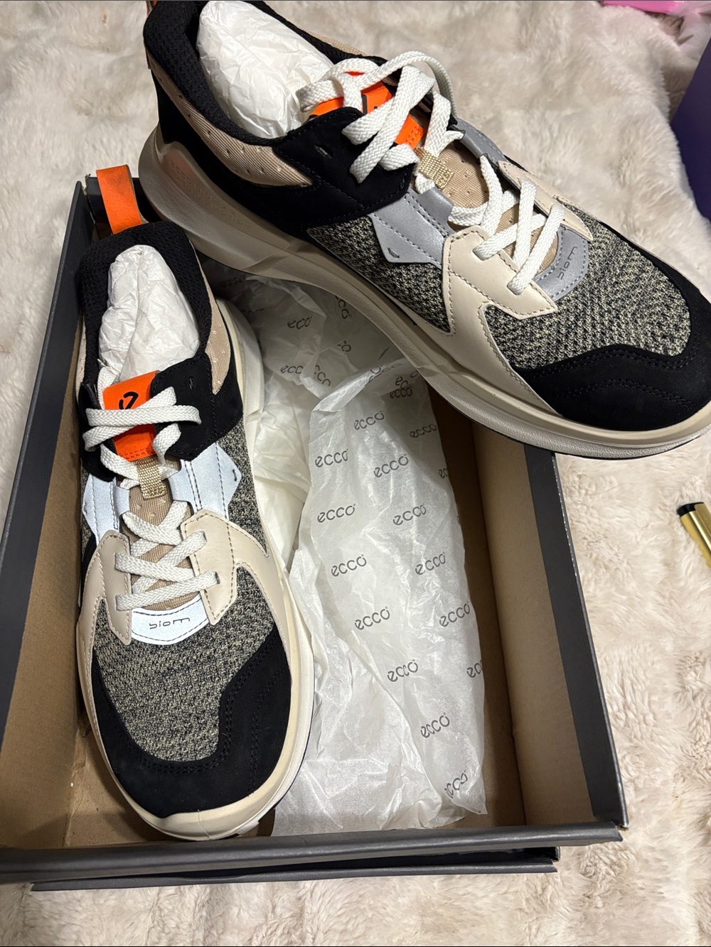 Ecco Men’s Multitone Black, Beige & Orange Casual Sneakers